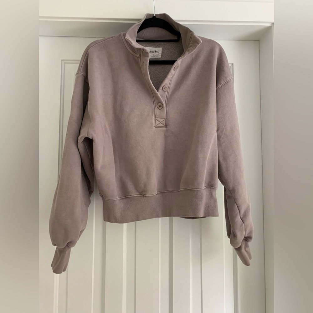 Aritzia wilfred free sweater
